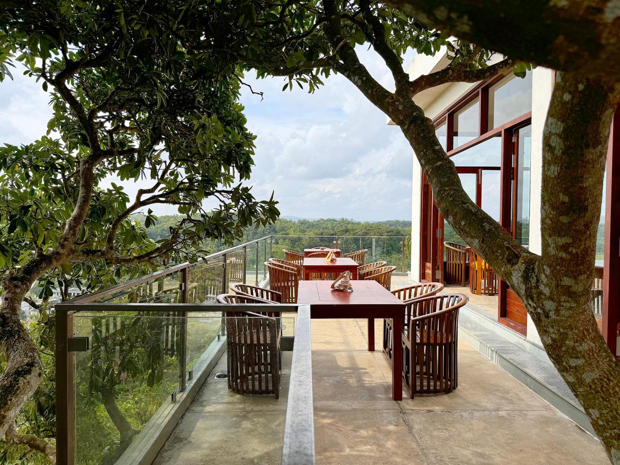 Coastline Mirissa Boutique Hotel And Spa 外观 照片