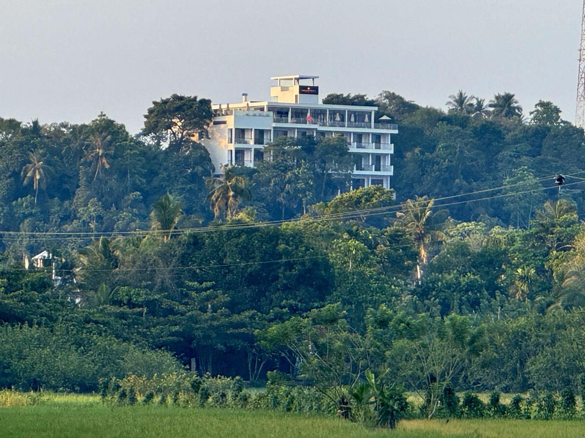 Coastline Mirissa Boutique Hotel And Spa 外观 照片