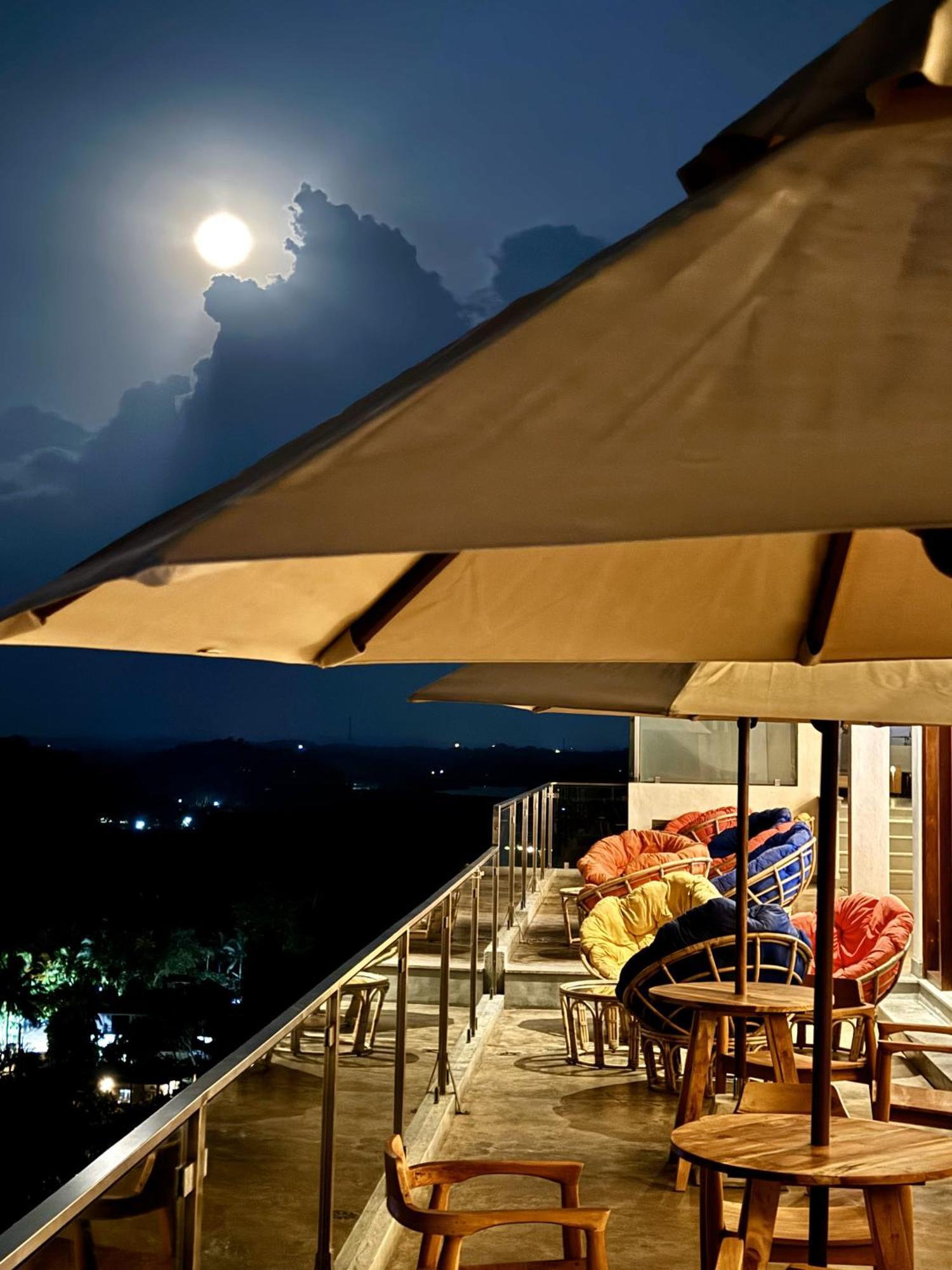 Coastline Mirissa Boutique Hotel And Spa 外观 照片